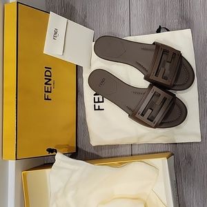 *Authentic* Fendi -Slide Sandals